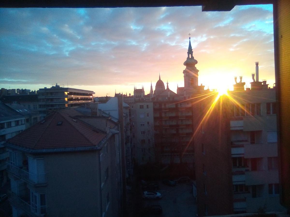 Buda Super Panorama דירה *